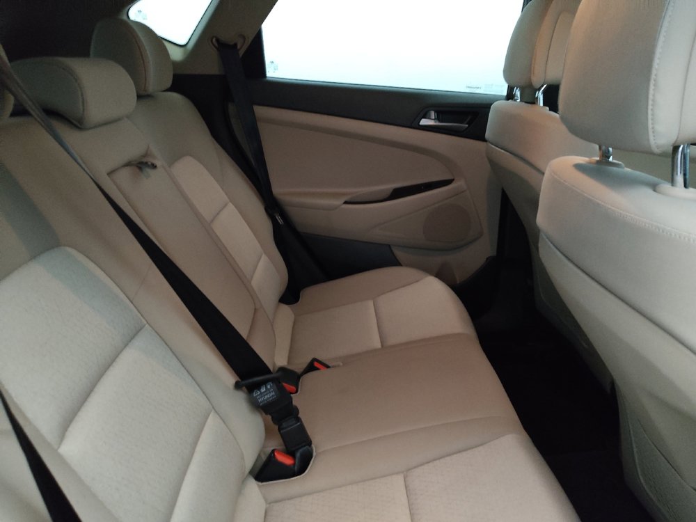 Used 2016 Hyundai Tucson SE w/ Option Group 02 AWD/4WD image 19