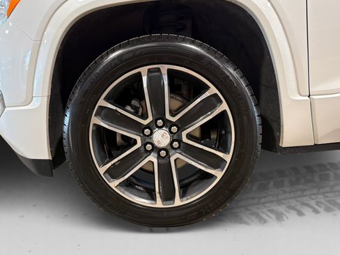 Used 2019 GMC Acadia Denali w/ Technology Package AWD/4WD image 53