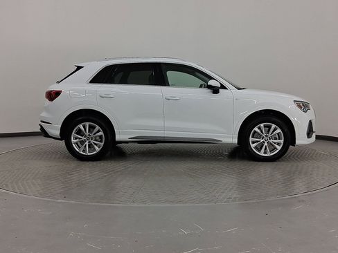 New 2025 Audi Q3 2.0T Premium w/ Convenience Package image 8