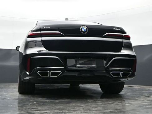 Used 2023 BMW 760i xDrive AWD/4WD image 41