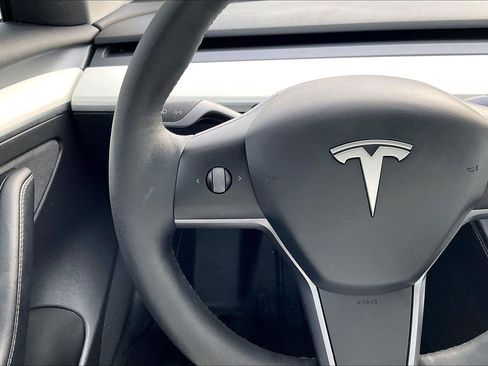 Used 2022 Tesla Model 3 Long Range image 19