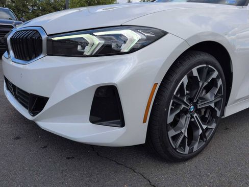 Used 2025 BMW 330i xDrive Sedan w/ Convenience Package AWD/4WD image 11