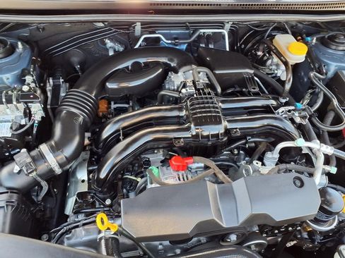 Used 2015 Subaru Impreza 2.0i Limited image 16