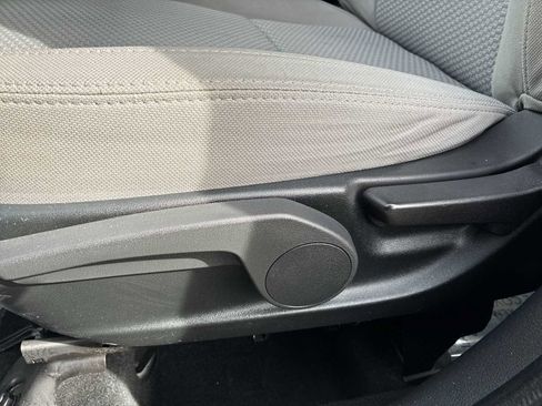 Used 2017 Subaru Forester 2.5i image 14