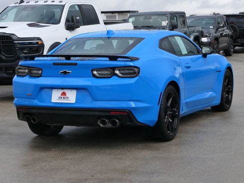 Used 2022 Chevrolet Camaro SS image 3