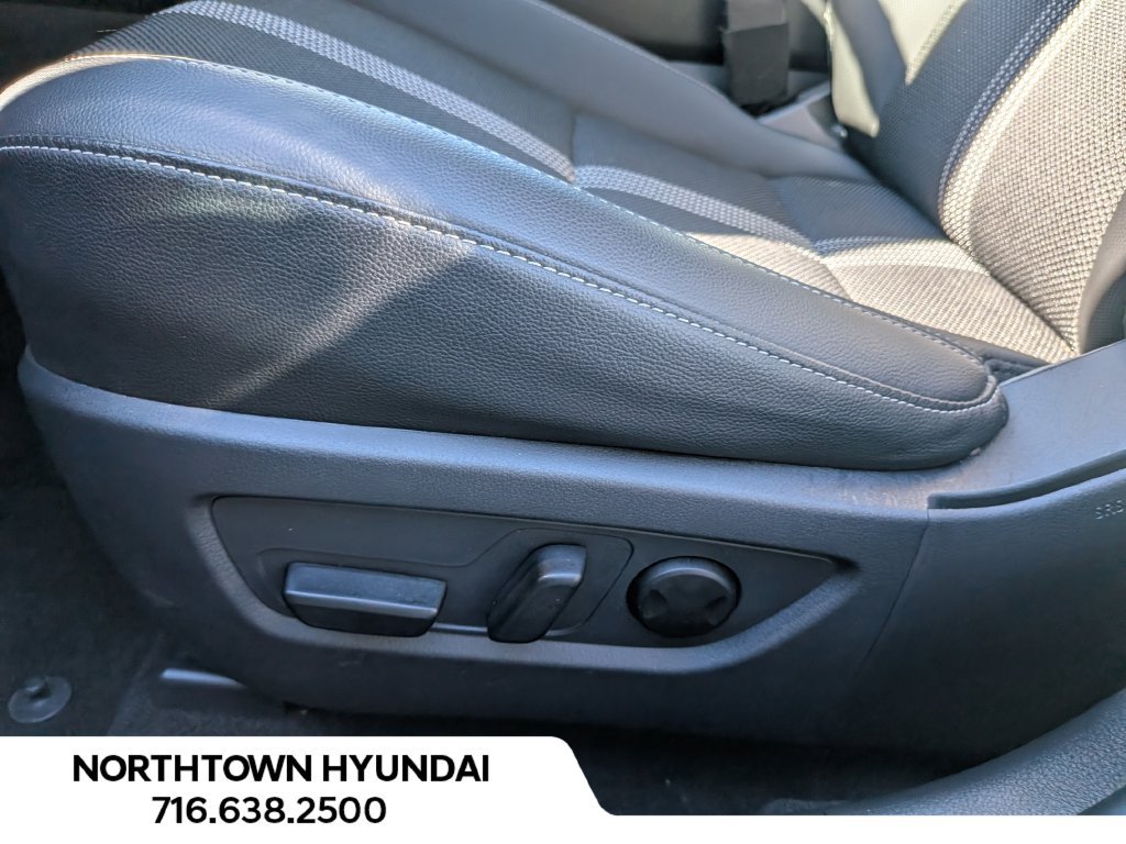Used 2025 MAZDA CX-50 AWD 2.5 S w/ Accent Package image 28