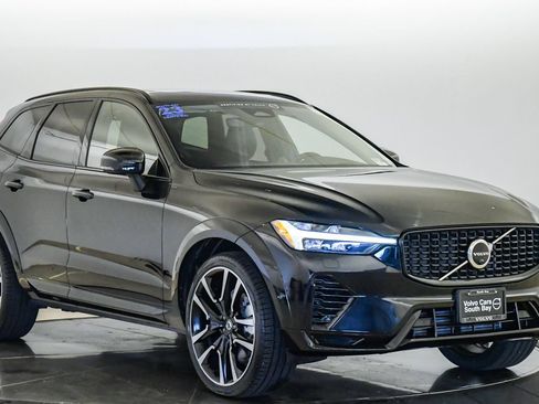 Certified 2023 Volvo XC60 T8 Ultimate w/ Protection Package Premier AWD/4WD image 6