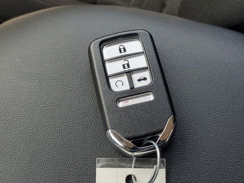 Certified 2023 Honda HR-V LX image 39