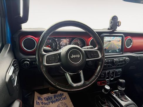 Used 2021 Jeep Gladiator Rubicon AWD/4WD image 12