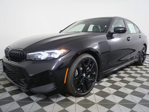 New 2026 BMW 330i Sedan w/ M Sport Package image 8