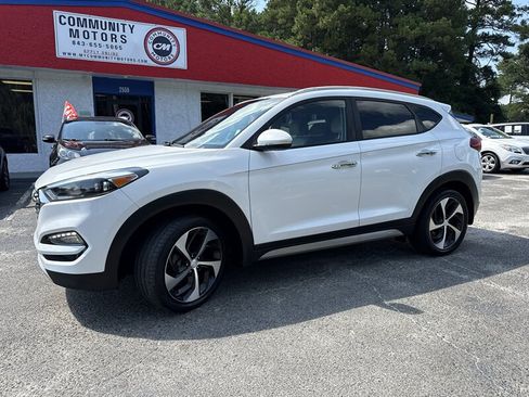 Used 2017 Hyundai Tucson Limited FWD image 1