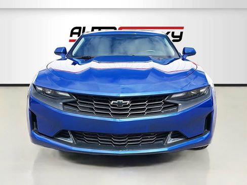 Used 2022 Chevrolet Camaro LT w/ Technology Package RWD image 2