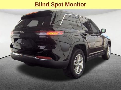 Used 2025 Jeep Grand Cherokee Laredo X AWD/4WD image 5