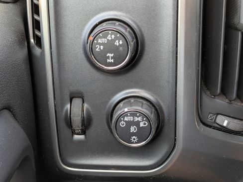 Used 2015 Chevrolet Silverado 1500 LT w/ LT Convenience Package AWD/4WD image 23