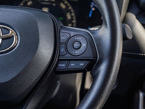 Certified 2025 Toyota RAV4 XLE image 19