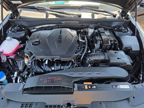 Used 2025 Hyundai Sonata SEL FWD image 28