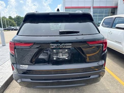 Used 2026 GMC Terrain Elevation w/ Elevation Premium Package AWD/4WD image 6