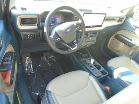 Used 2025 Ford Maverick Lariat AWD/4WD image 15