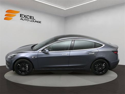 Used 2019 Tesla Model 3 Long Range image 37