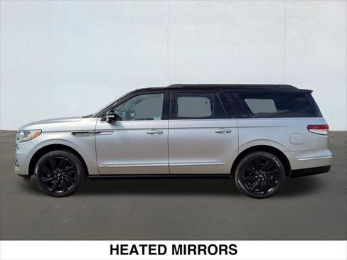 Certified 2022 Lincoln Navigator L Black Label AWD/4WD image 8