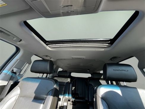 Used 2019 GMC Yukon XL Denali image 30