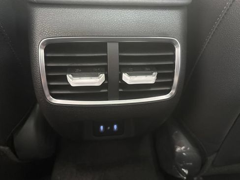 Used 2025 Hyundai Sonata Limited FWD image 35