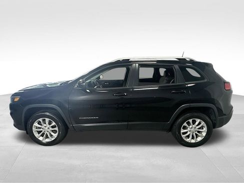 Used 2020 Jeep Cherokee Latitude w/ Cold Weather Group AWD/4WD image 8