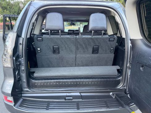 Used 2015 Lexus GX 460 image 18