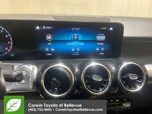 Used 2023 Mercedes-Benz GLB 250 4MATIC image 17