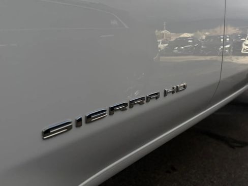 Used 2024 GMC Sierra 3500 SLT image 43