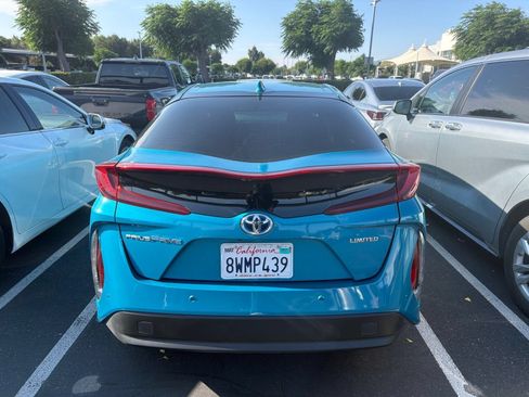 Certified 2021 Toyota Prius Prime Limited w/ Carpet Mat Package (TMS) FWD image 6
