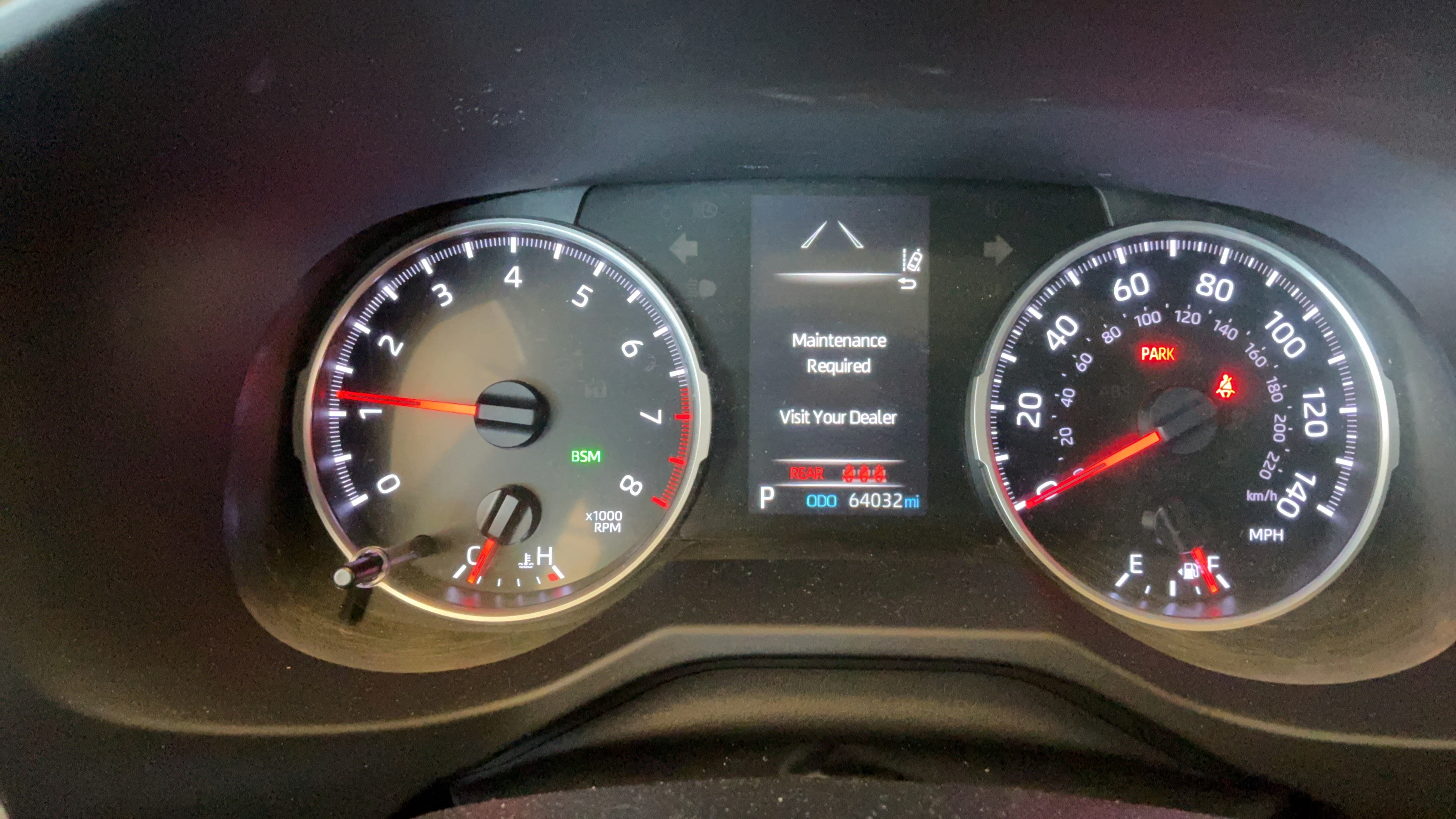 Used 2021 Toyota RAV4 XLE w/ Convenience Package FWD image 10