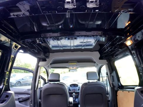 Used 2016 Ford Transit Connect XL image 18