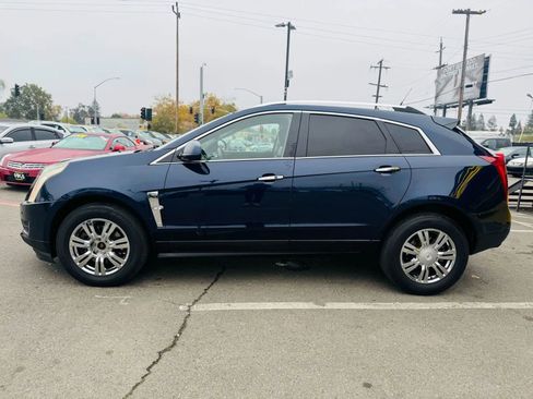 Used 2011 Cadillac SRX Luxury image 4