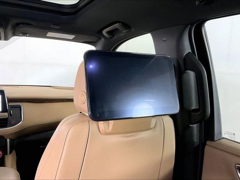 Used 2023 Chevrolet Tahoe Premier w/ Premium Package image 33