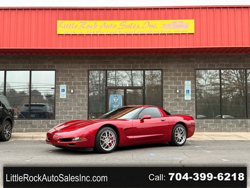 Used 2002 Chevrolet Corvette Coupe w/ Preferred Equipment Group2 image 1