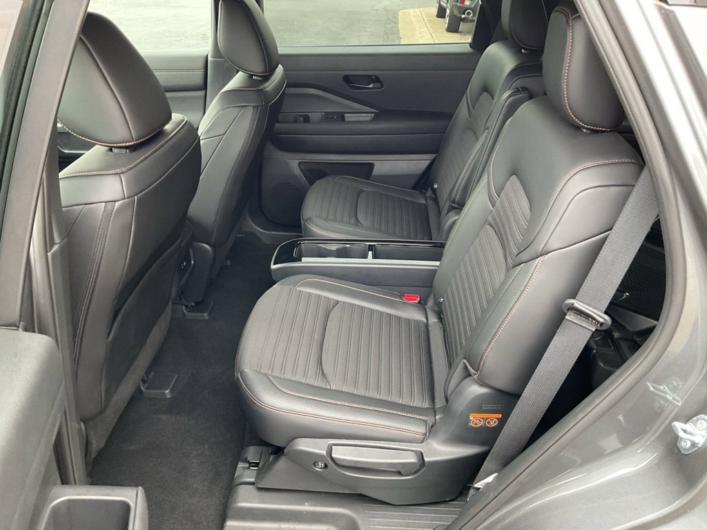 Used 2025 Nissan Pathfinder Rock Creek AWD/4WD image 20