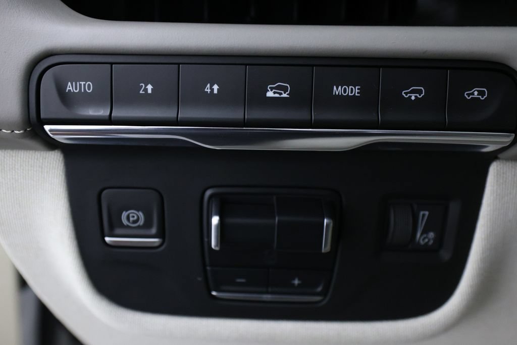 Used 2023 Cadillac Escalade Premium Luxury Platinum AWD/4WD image 25