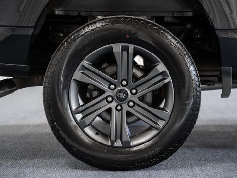 Certified 2023 Ford F150 Lariat w/ Equipment Group 502A High image 19