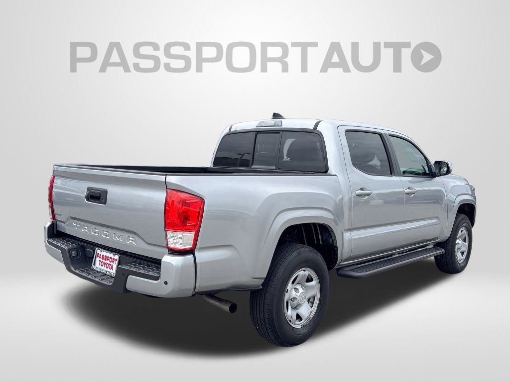 Used 2022 Toyota Tacoma SR w/ SR Convenience Package RWD image 9
