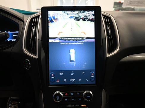 Certified 2023 Ford Edge SEL image 23