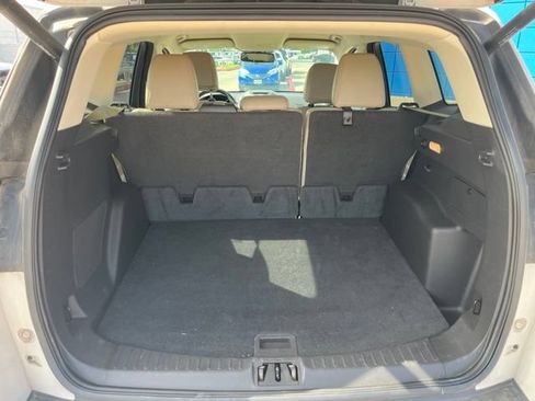 Used 2017 Ford Escape Titanium FWD image 6