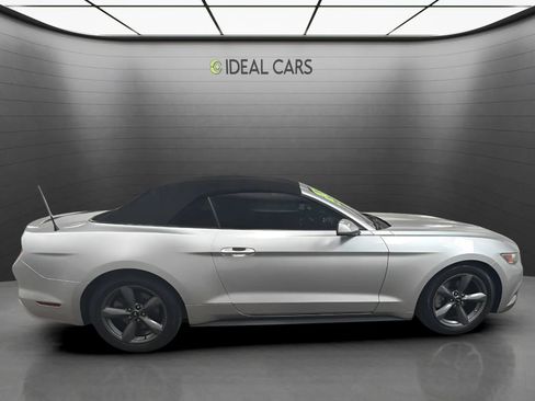 Used 2015 Ford Mustang Convertible w/ Equipment Group 051A RWD image 4