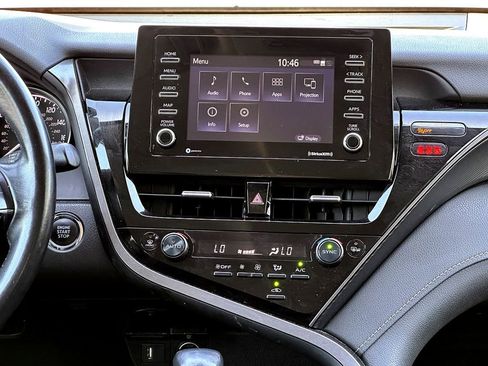 Used 2024 Toyota Camry SE w/ Convenience Package image 27