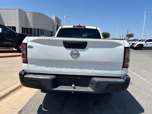 Used 2022 Nissan Frontier S RWD image 6