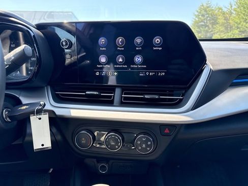 Used 2024 Chevrolet Trax LS FWD image 19