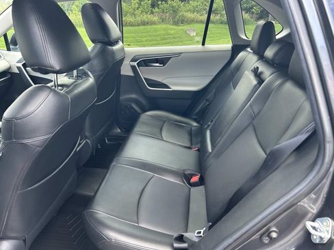 Used 2020 Toyota RAV4 XLE w/ Convenience Package AWD/4WD image 26