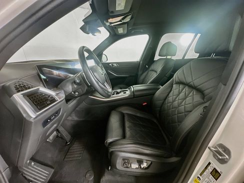Used 2024 BMW X5 sDrive40i RWD image 13