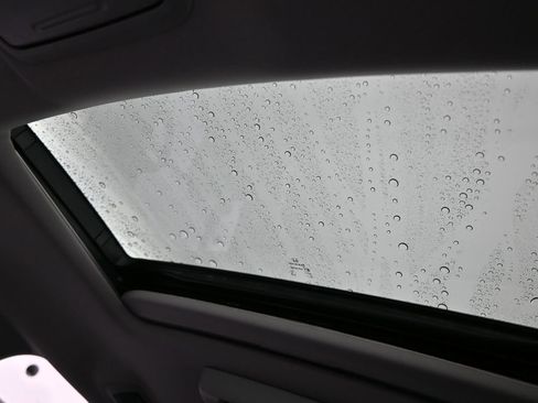 Used 2024 Honda Odyssey Touring image 44