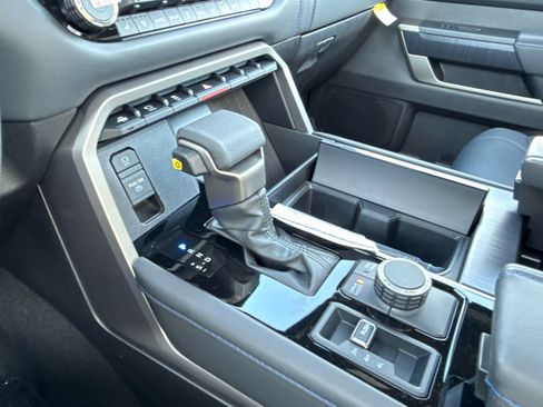 New 2026 Toyota Sequoia Platinum AWD/4WD image 25